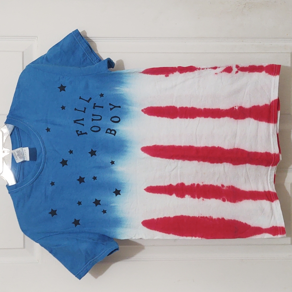 Fall Out Boy T-shirt Sz Small